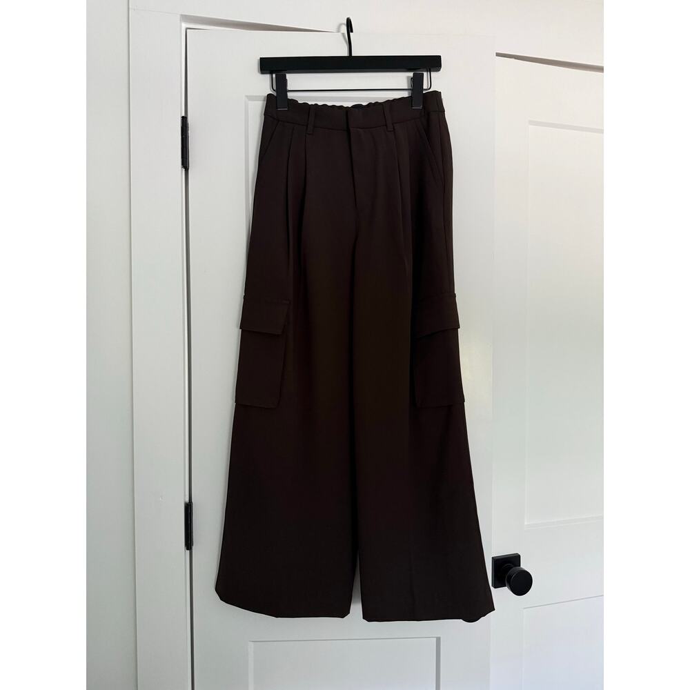 $90 Gap 365 High Rise Cargo Pleated Trousers - 2 Petite - Terra Brown - Picture 3 of 9